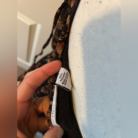 Floral Black and Brown Midi peasant long sleeve v neck Dress - Picture 8 of 8